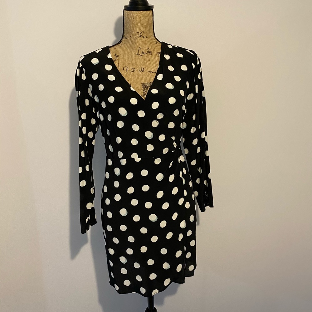 V neck wrap around dress